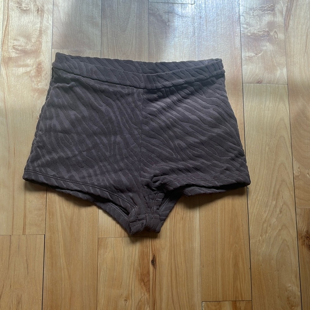 Triangl brown shorts